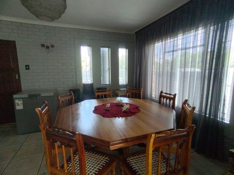Lovely 2 bedroom Townhouse for sale in Parys - Shared Mandate - Photo 3