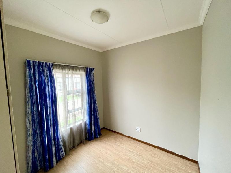 Two bedroom townhouse for sale in Terra Nova, Trichardt - Photo 10