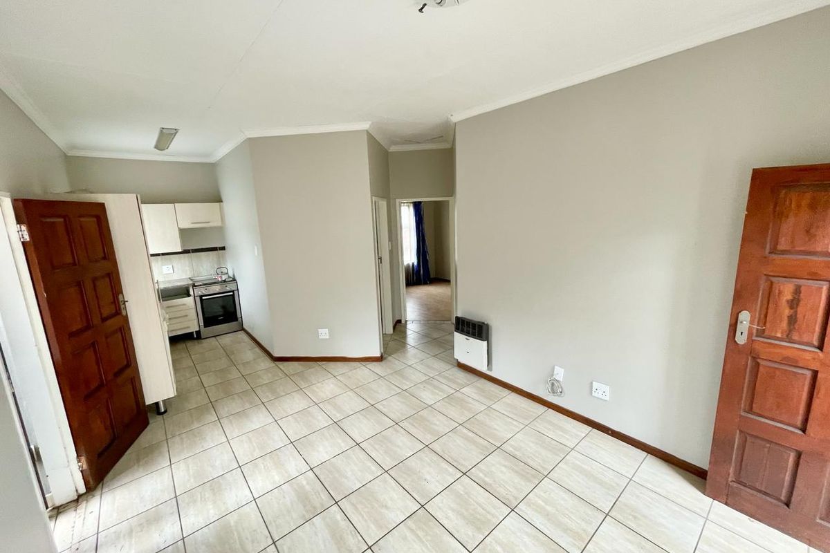 Two bedroom townhouse for sale in Terra Nova, Trichardt - Photo 2