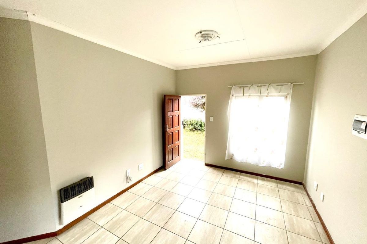 Two bedroom townhouse for sale in Terra Nova, Trichardt - Photo 4