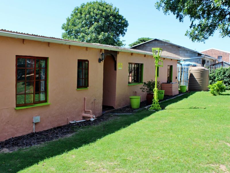 Four Bedroom Home for Sale in Bathurst - Photo 2