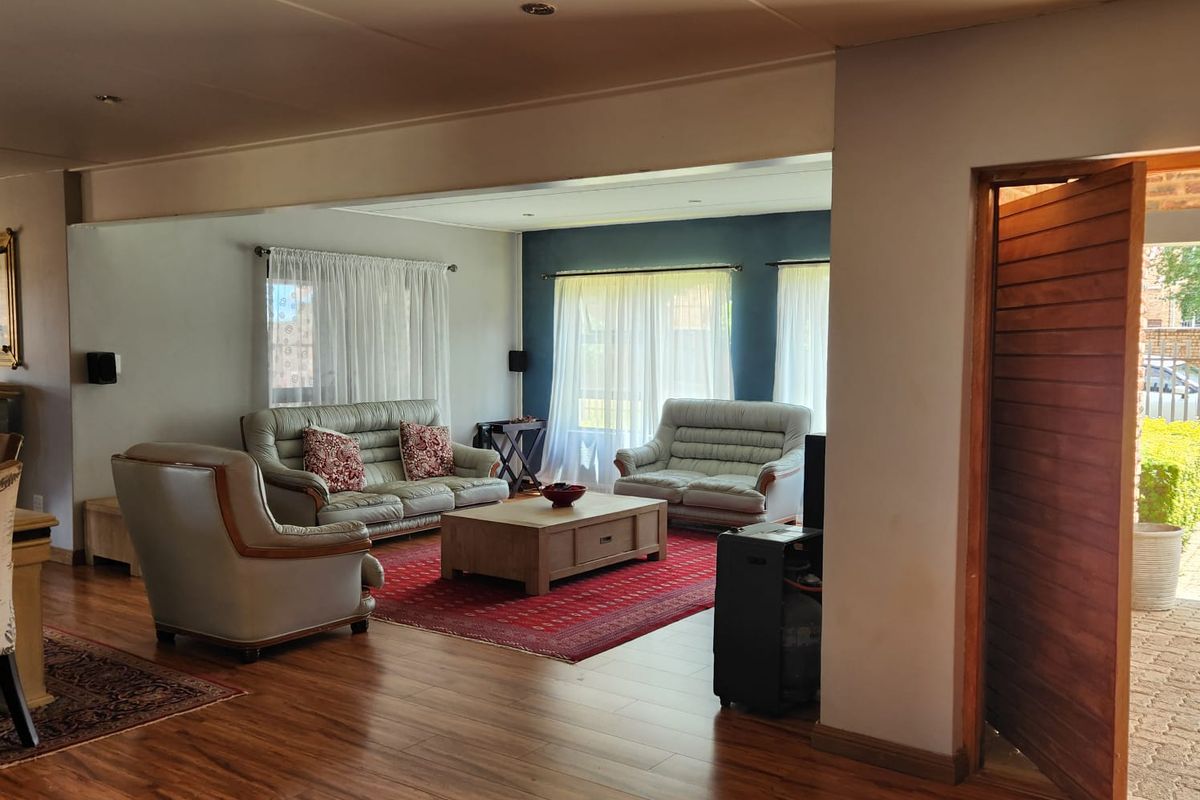 Beautiful and Spacious Home on a Large Stand - Photo 3