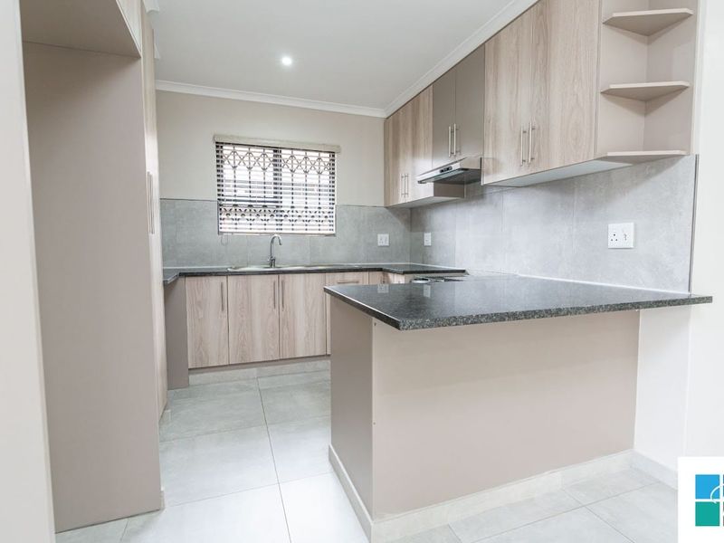 Charming 2-Bedroom Home in Silkaatzkop, Secunda - Photo 6