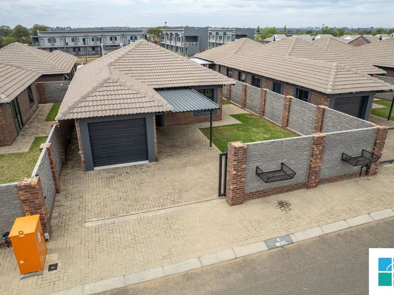 Charming 2-Bedroom Home in Silkaatzkop, Secunda - Photo 3