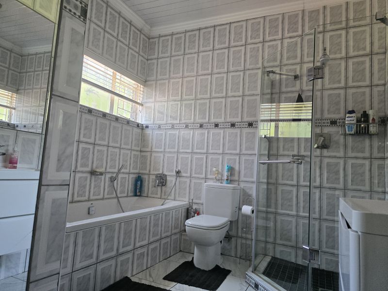 Stunning Riverfront Property - Photo 9