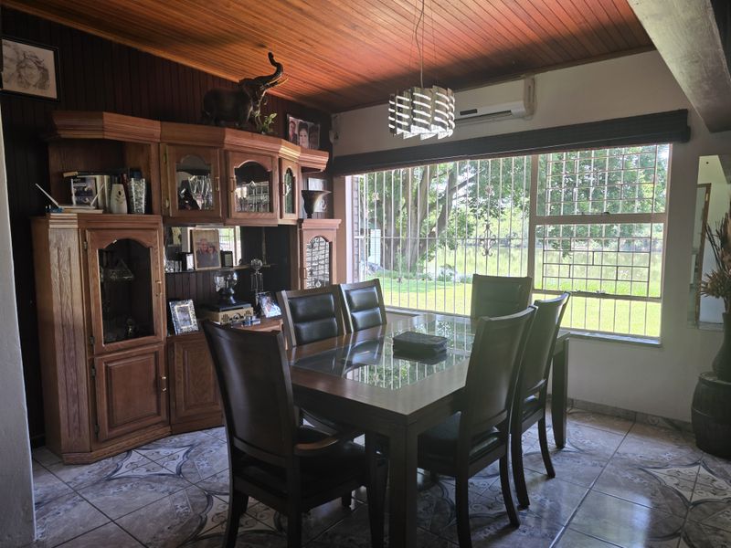 Stunning Riverfront Property - Photo 7