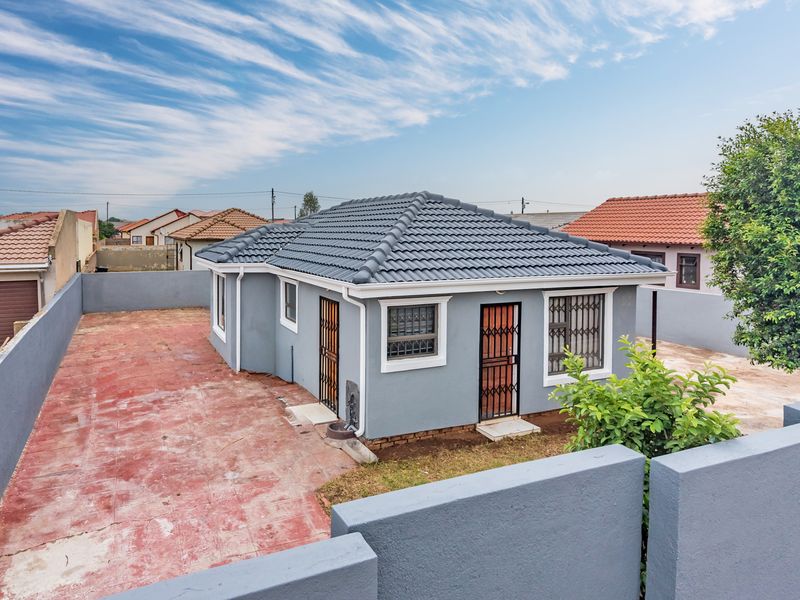 Beautiful 3-Bedroom Home! - Photo 1