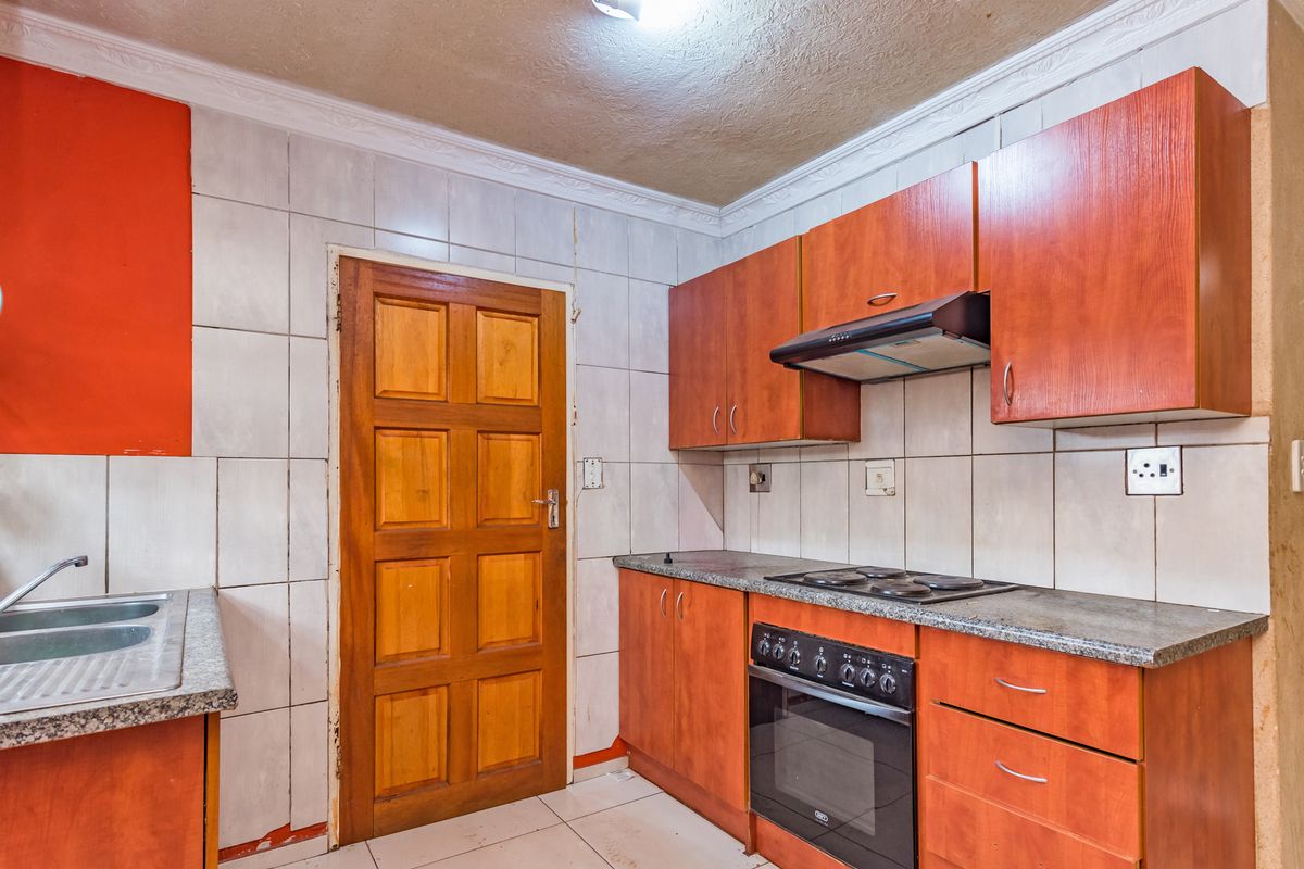 Beautiful 3-Bedroom Home! - Photo 3