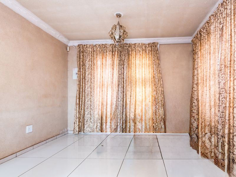 Beautiful 3-Bedroom Home! - Photo 7
