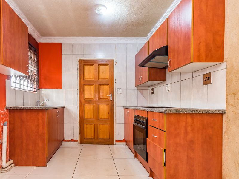 Beautiful 3-Bedroom Home! - Photo 4