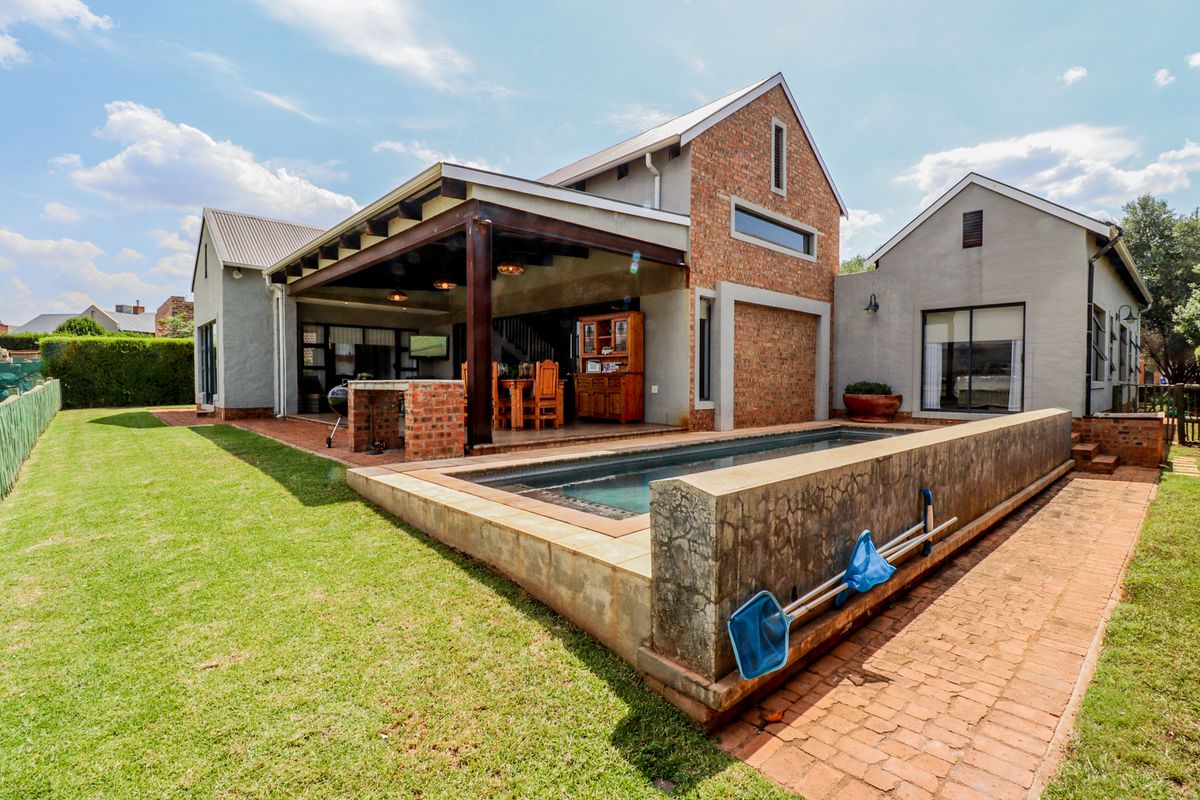 xperience Stylish Modern Country Living Surrounded by Scenic Views - Photo 5