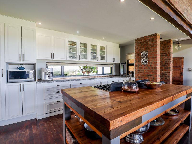 xperience Stylish Modern Country Living Surrounded by Scenic Views - Photo 3
