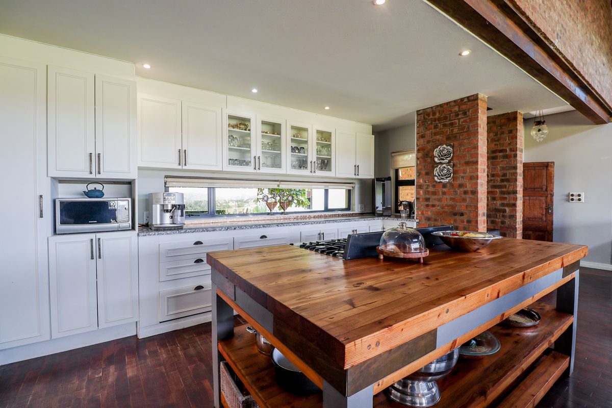 xperience Stylish Modern Country Living Surrounded by Scenic Views - Photo 3