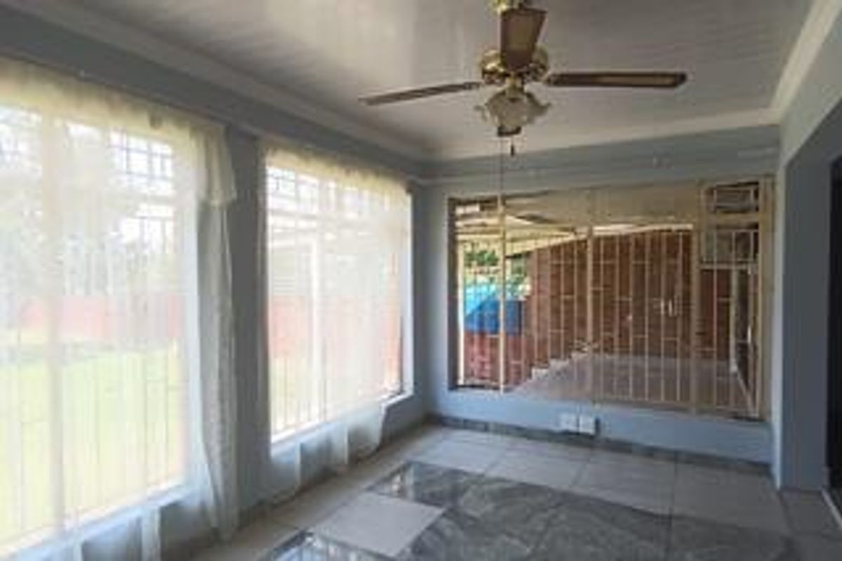 Townhouse for Sale in quiet area of Parys - Joint Mandate - Photo 4