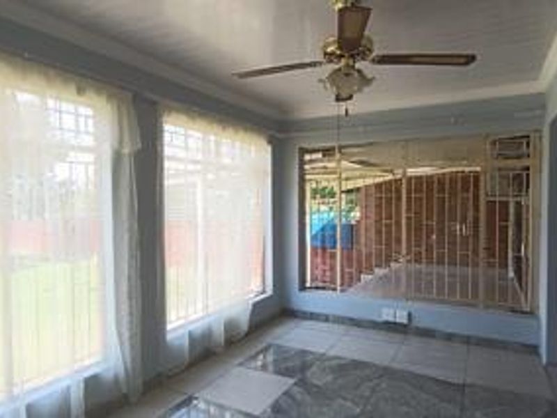 Townhouse for Sale in quiet area of Parys - Joint Mandate - Photo 4