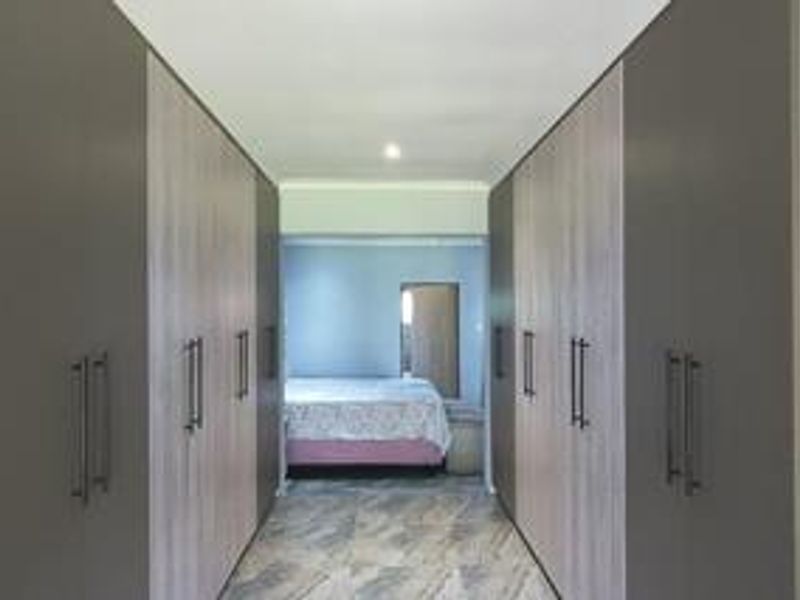 Townhouse for Sale in quiet area of Parys - Joint Mandate - Photo 10