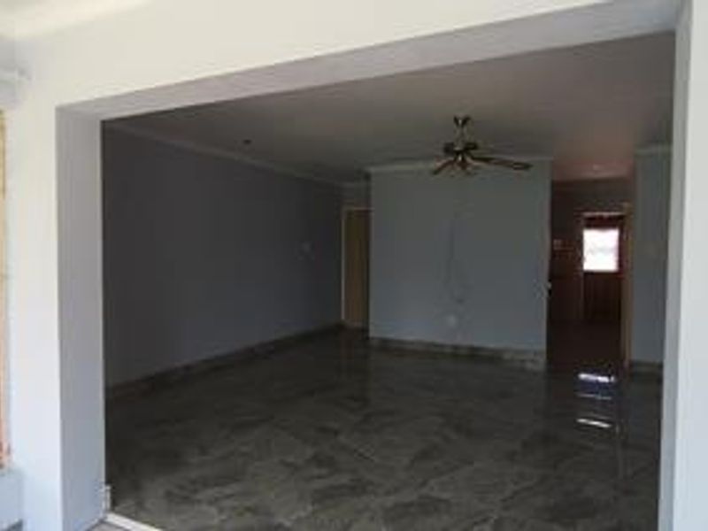 Townhouse for Sale in quiet area of Parys - Joint Mandate - Photo 7