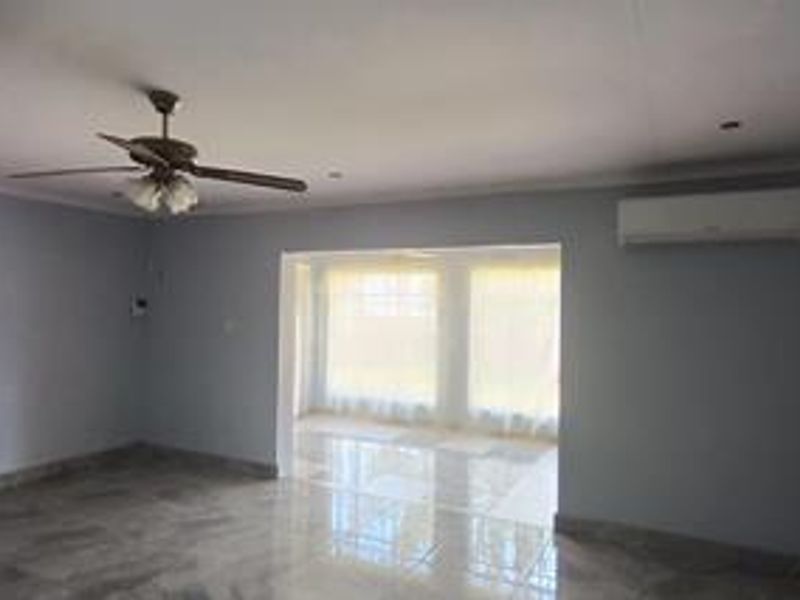 Townhouse for Sale in quiet area of Parys - Joint Mandate - Photo 6