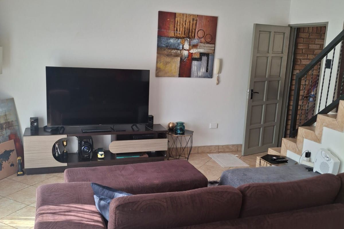 Thoughtfully designed 2 bedroom apartment - Photo 2