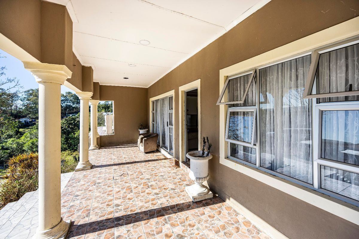 Spacious 6-Bedroom Home for Sale in Summerpride - Photo 3