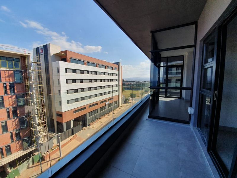 Top floor – Penthouse Style Apartment with Sea Views in Umhlanga Ridge - Photo 7