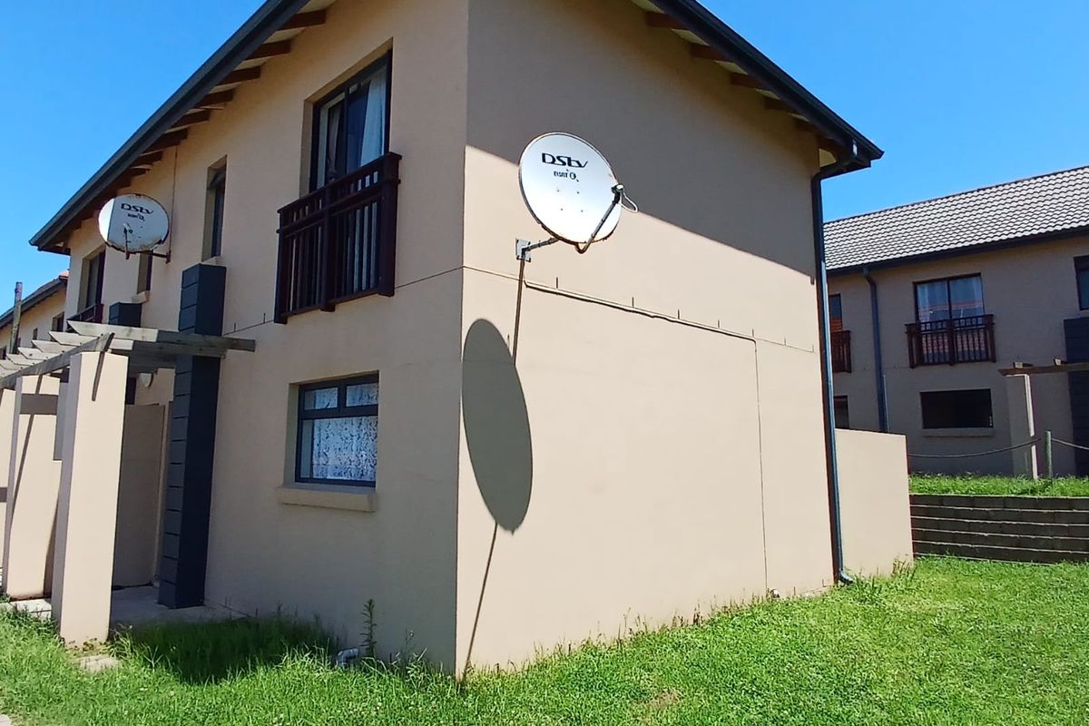 2 Bedroom Apartment in Umlele Hills B Kidds Beach - Photo 4