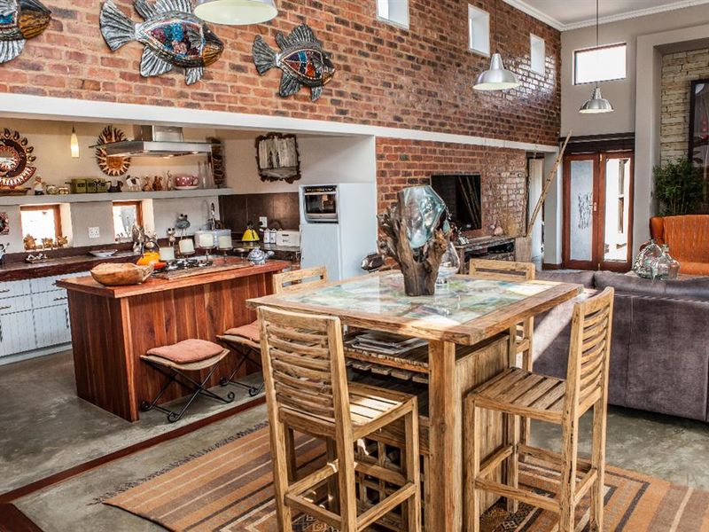 Farm style Living at it's Best! - Photo 3