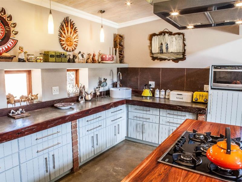 Farm style Living at it's Best! - Photo 2