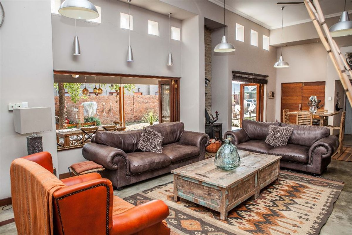 Farm style Living at it's Best! - Photo 5