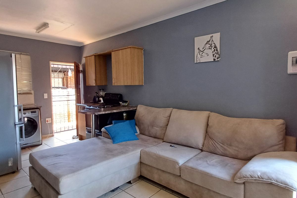 A well priced property in The Orchards Pretoria - Photo 3