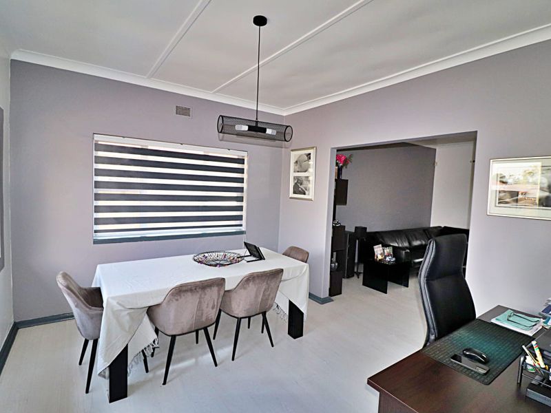 Spacious Double-Stand Family Home with Modern Flat  & Energy Solutions – A Rare Find in Gerdview - Photo 5