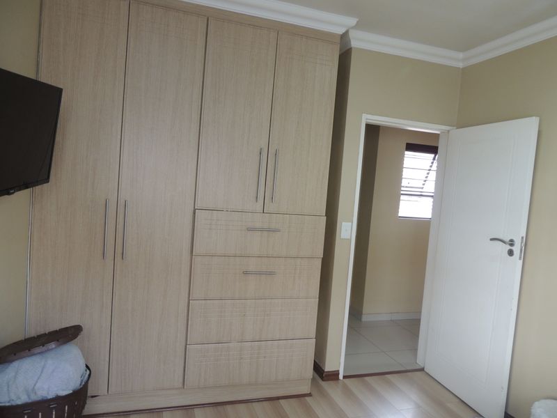 Elegant Living in a Secure Gated Complex - Photo 6