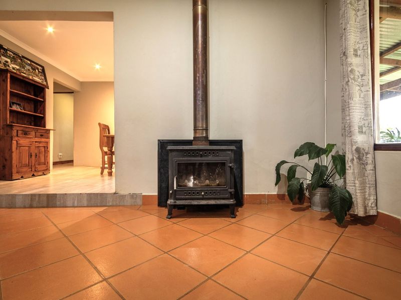 Country Style Opportunity in Balgowan – Multiple Cottages, Off-Grid Living & Income Potential - Photo 9