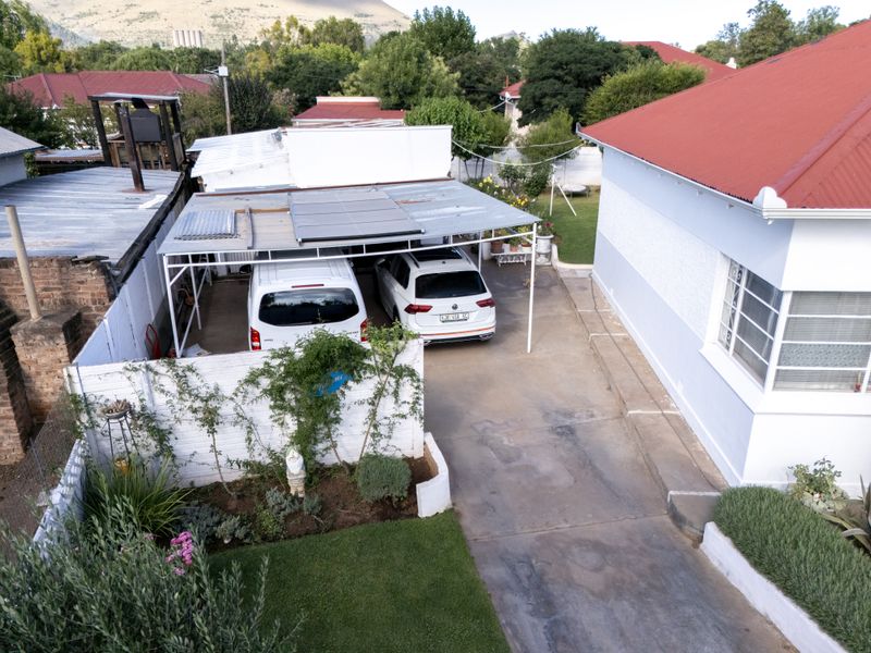 Prime Queenstown Location: Residential or Office Space in a High-Traffic Area - Photo 2