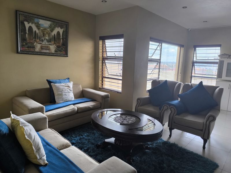 Elegant Living in a Secure Gated Complex - Photo 2