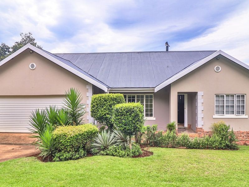 Well-kept family home with great entertaining space in central Howick - Photo 2