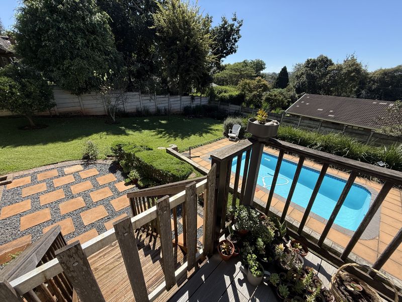 Well-kept family home with great entertaining space in central Howick - Photo 7