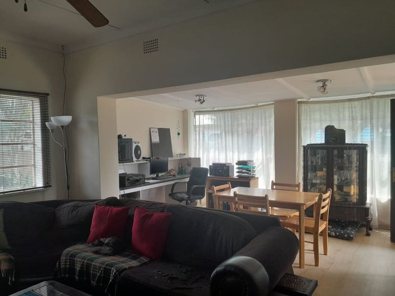 3 Bedroom Family Home with Cottage For Sale in Edendale - Photo 5