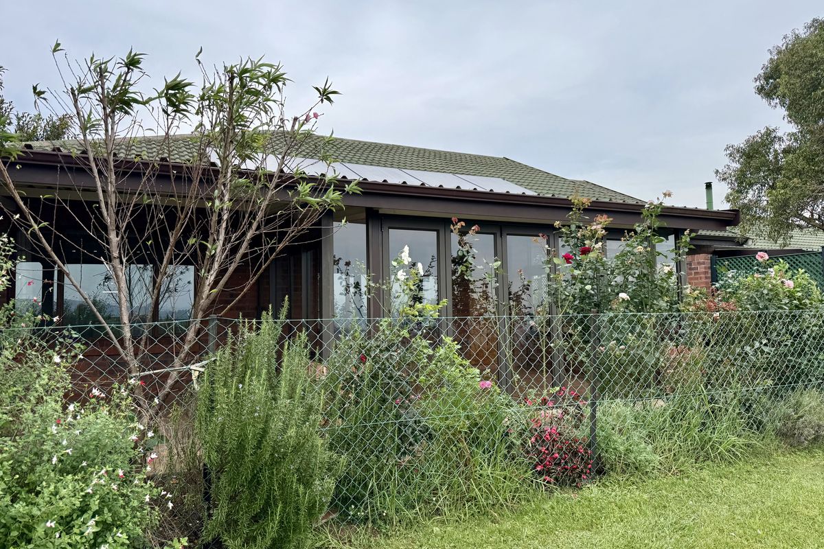 Amber Ridge | 2 Bedroom Home with Berg Views - Photo 3