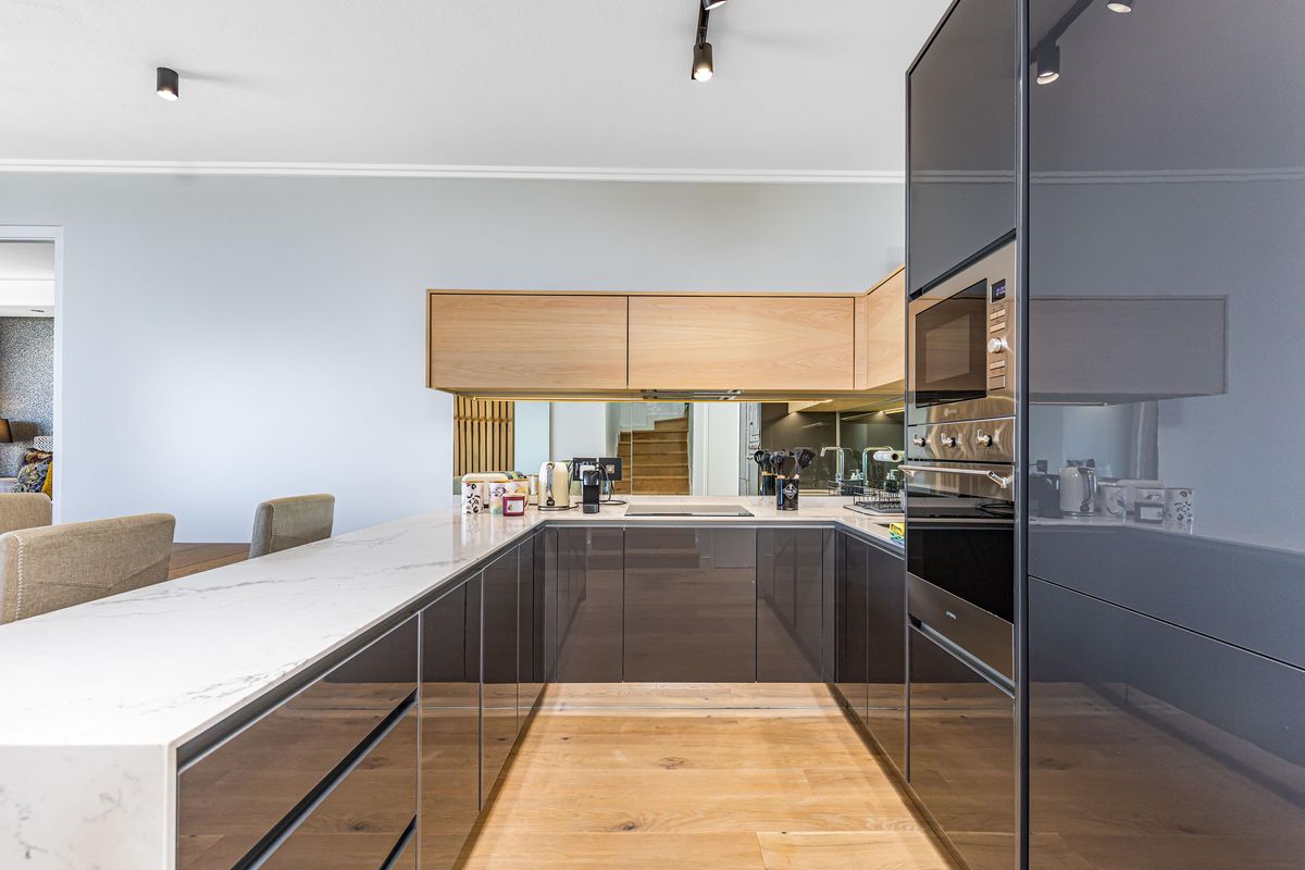 Look no further, your dream apartment awaits - an absolute must-see!! - Photo 5