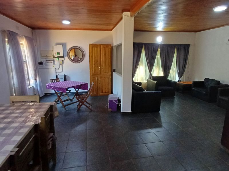 Spacious 5-Bedroom Freehold Home in Dorandia - Photo 10