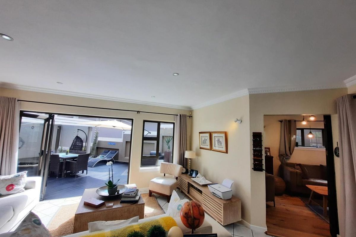 Stunning Double-Storey Home in a Secure Bedfordview Estate - Photo 5