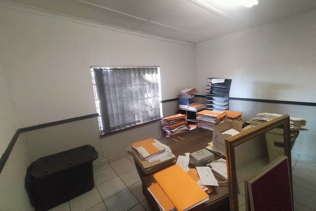 Versatile Property with Office Rights in Prime Pretoria North Location - Photo 5