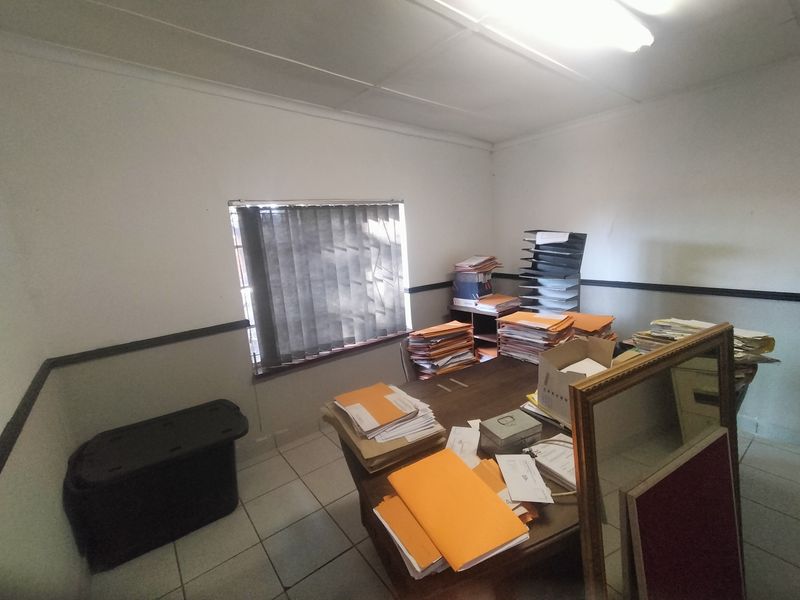 Versatile Property with Office Rights in Prime Pretoria North Location - Photo 5