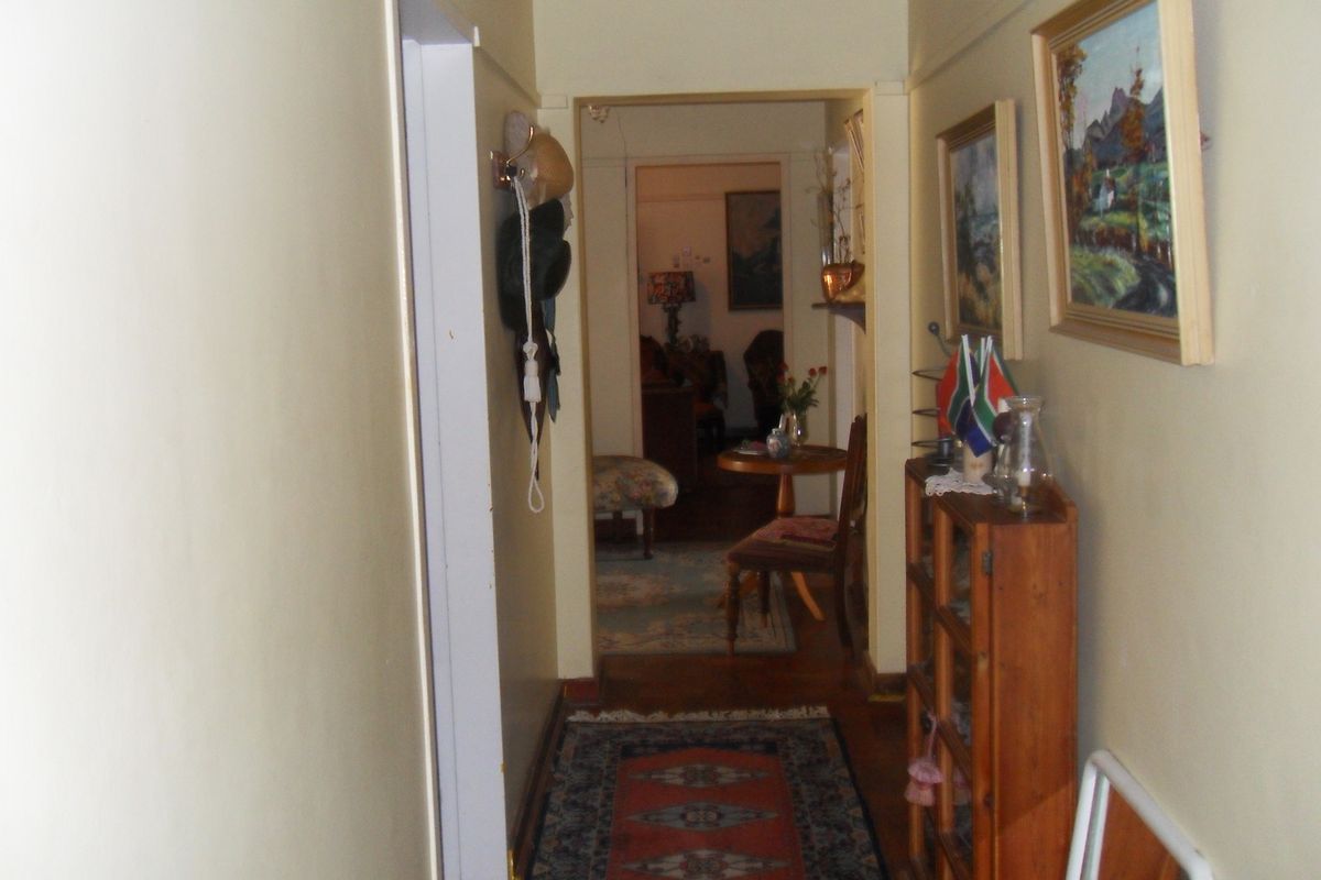 **Charming 3-Bedroom Home in the Heart of Vierfontein** - Photo 4