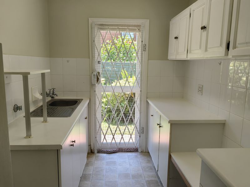 Charming Cottage in Sought-After Central Retirement Community - Photo 3