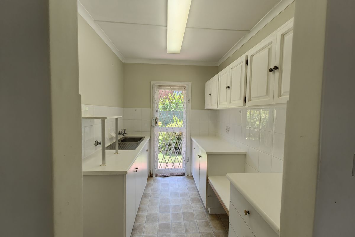 Charming Cottage in Sought-After Central Retirement Community - Photo 2