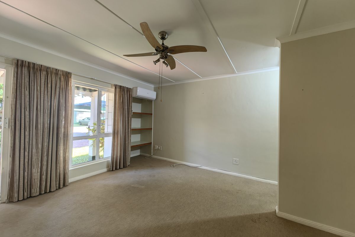 Charming Cottage in Sought-After Central Retirement Community - Photo 5