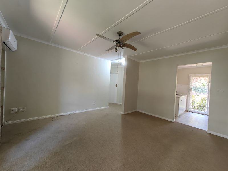 Charming Cottage in Sought-After Central Retirement Community - Photo 4