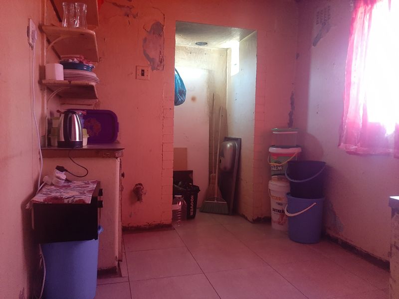 2 bedrooms home in Zwelitsha - Photo 8